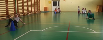 Zawody sportowe w świetlicy szkolnej : "W zdrowym ciele zdrowy duch"